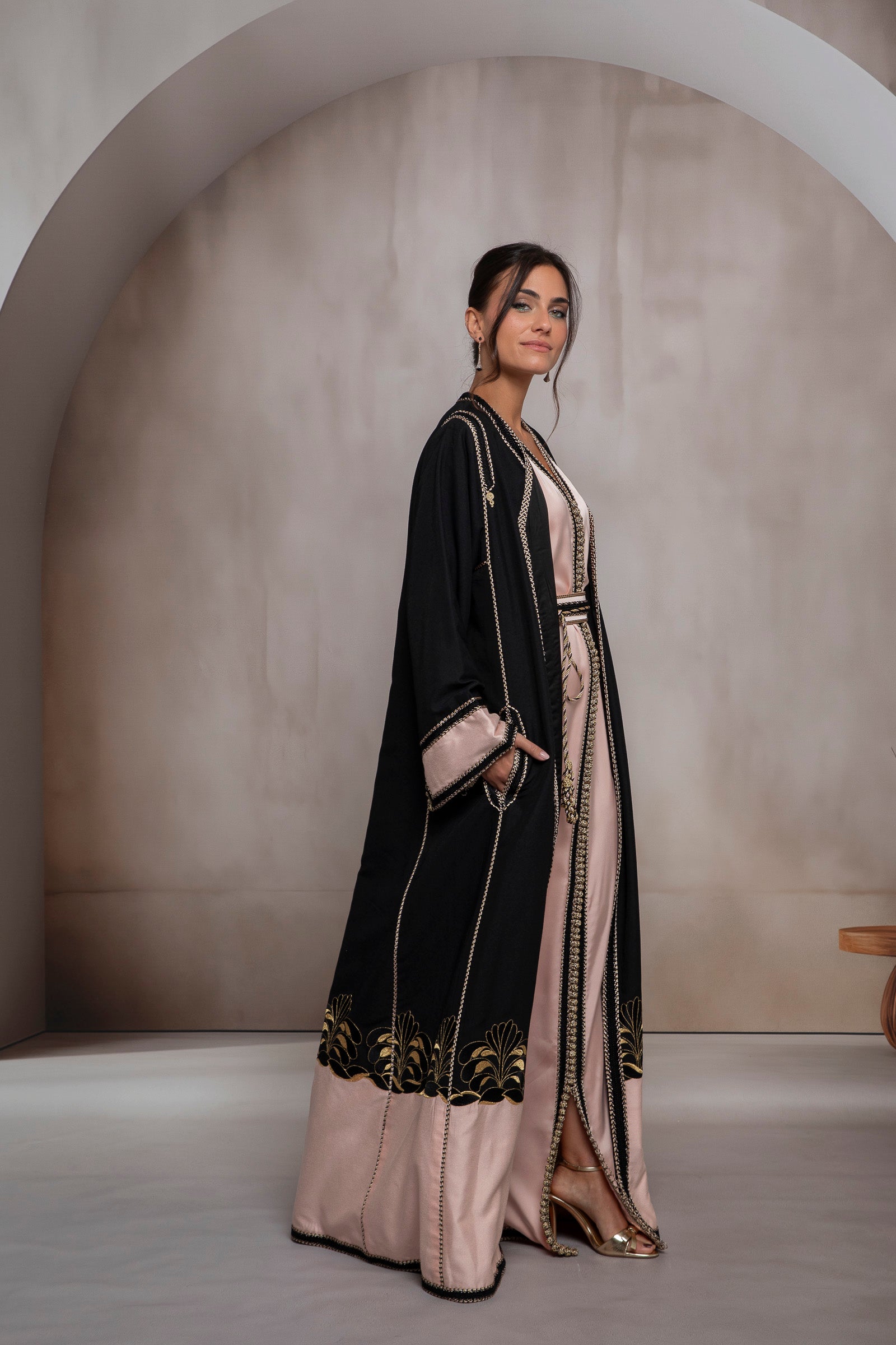 Curve 1 Kaftan Set