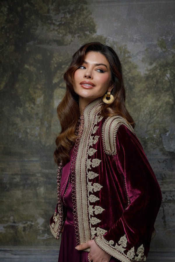 Queen Iffat Velvet Jacket Set